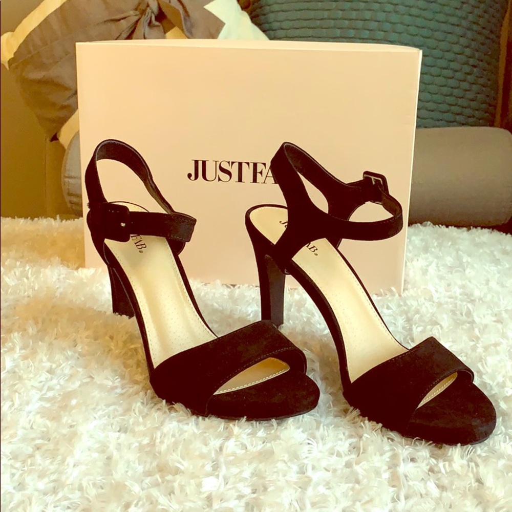 NWT Justfab Black Suede Heel Sandals